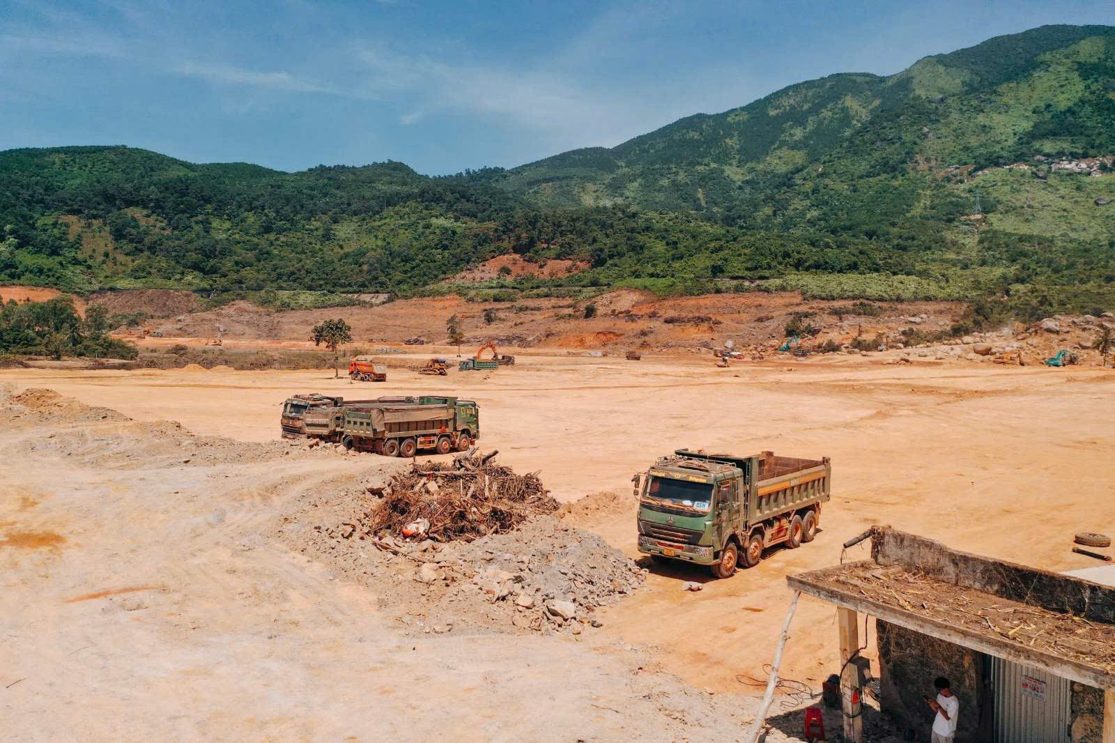 tiến- độ - vinhomes- làng-vân -05