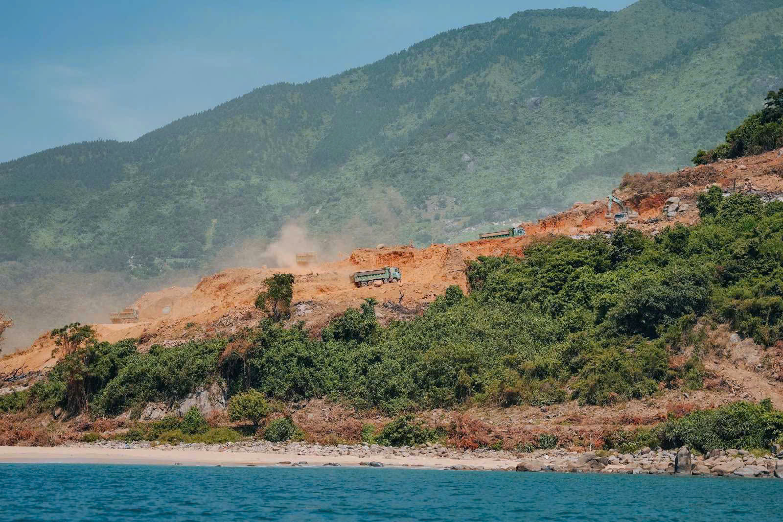 tiến- độ - vinhomes- làng-vân -08